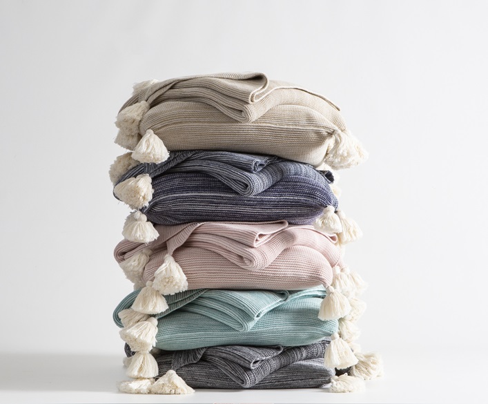 OCTSALE18_Marley Throws_IMG_0177_edit