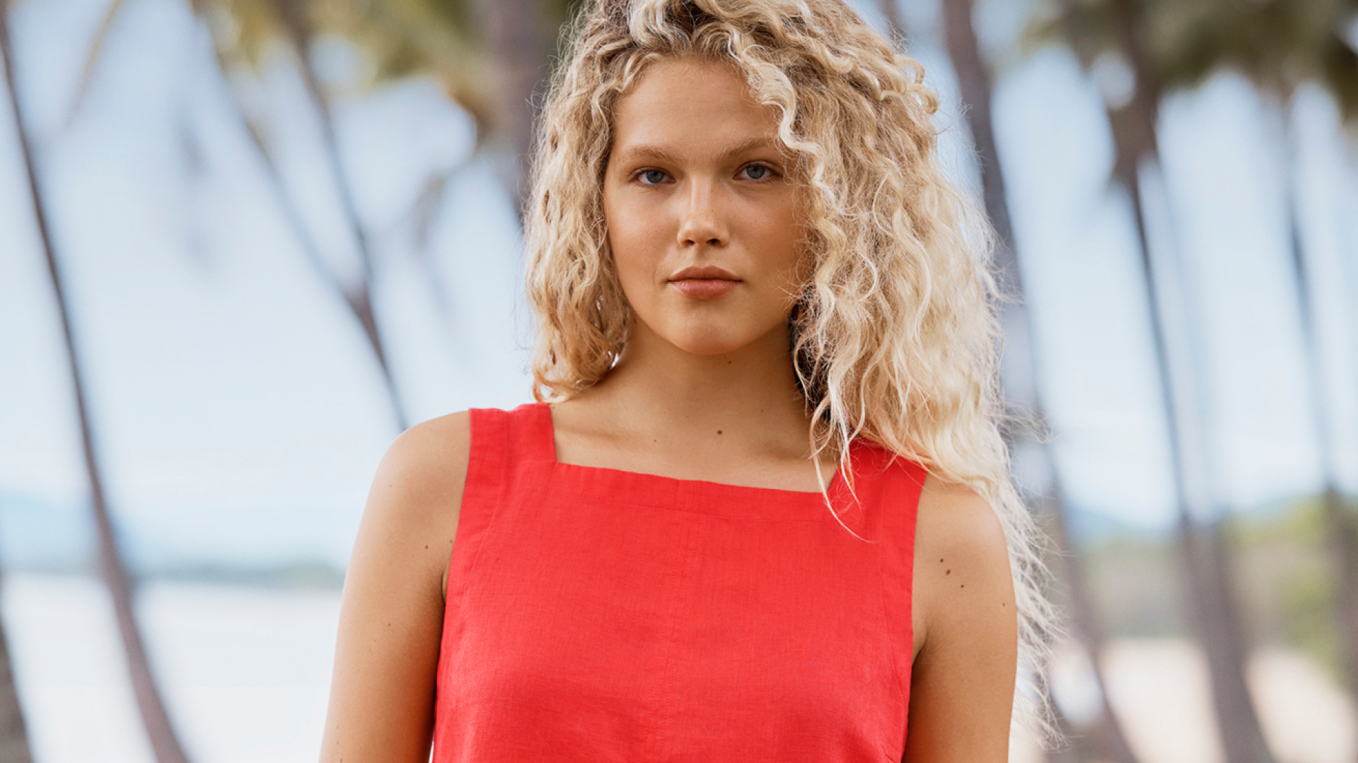 WWQICREWhats OnAllHero1920x1080_11